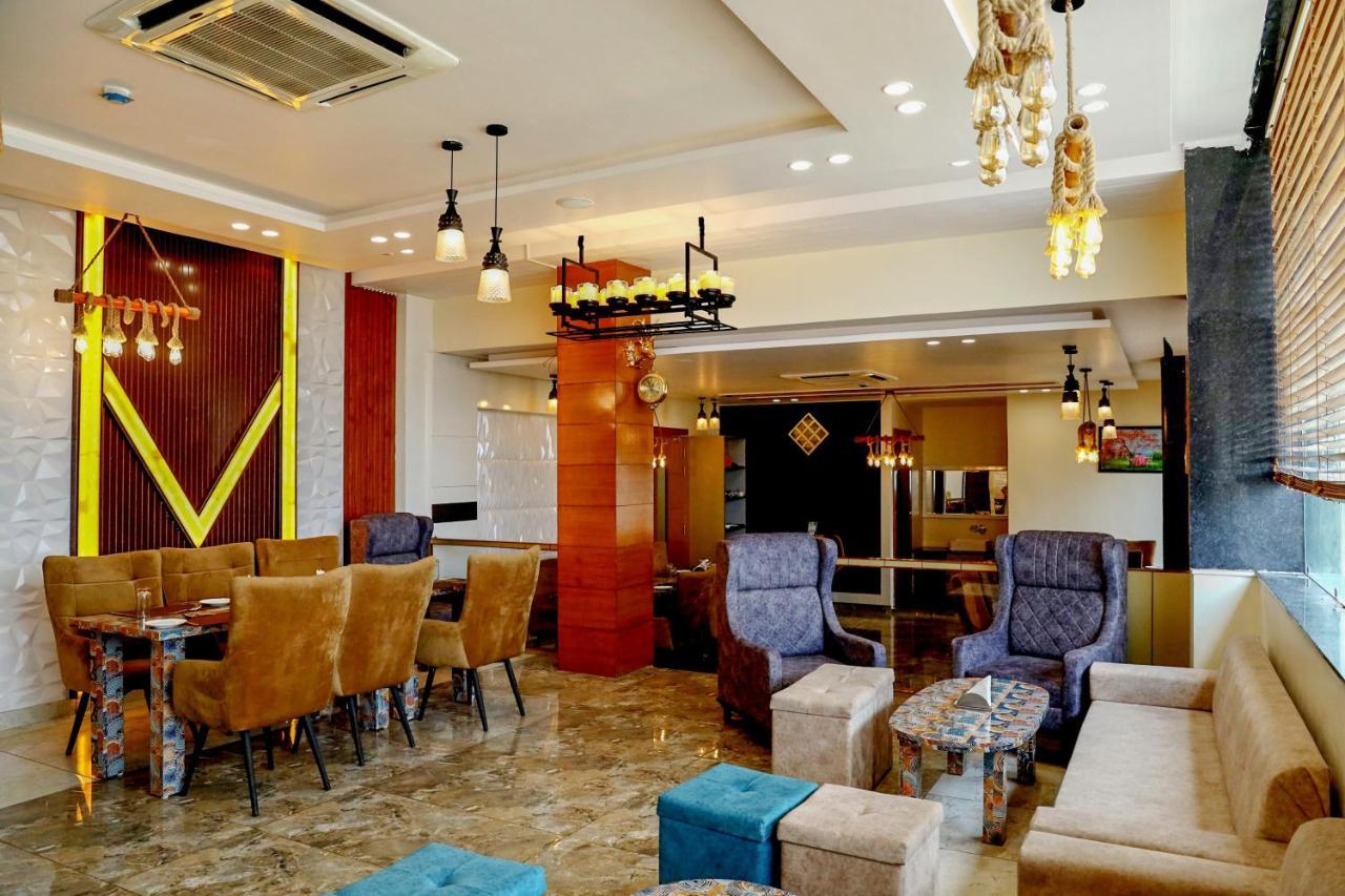 Hotel Vasdaa Grand 德拉敦 外观 照片