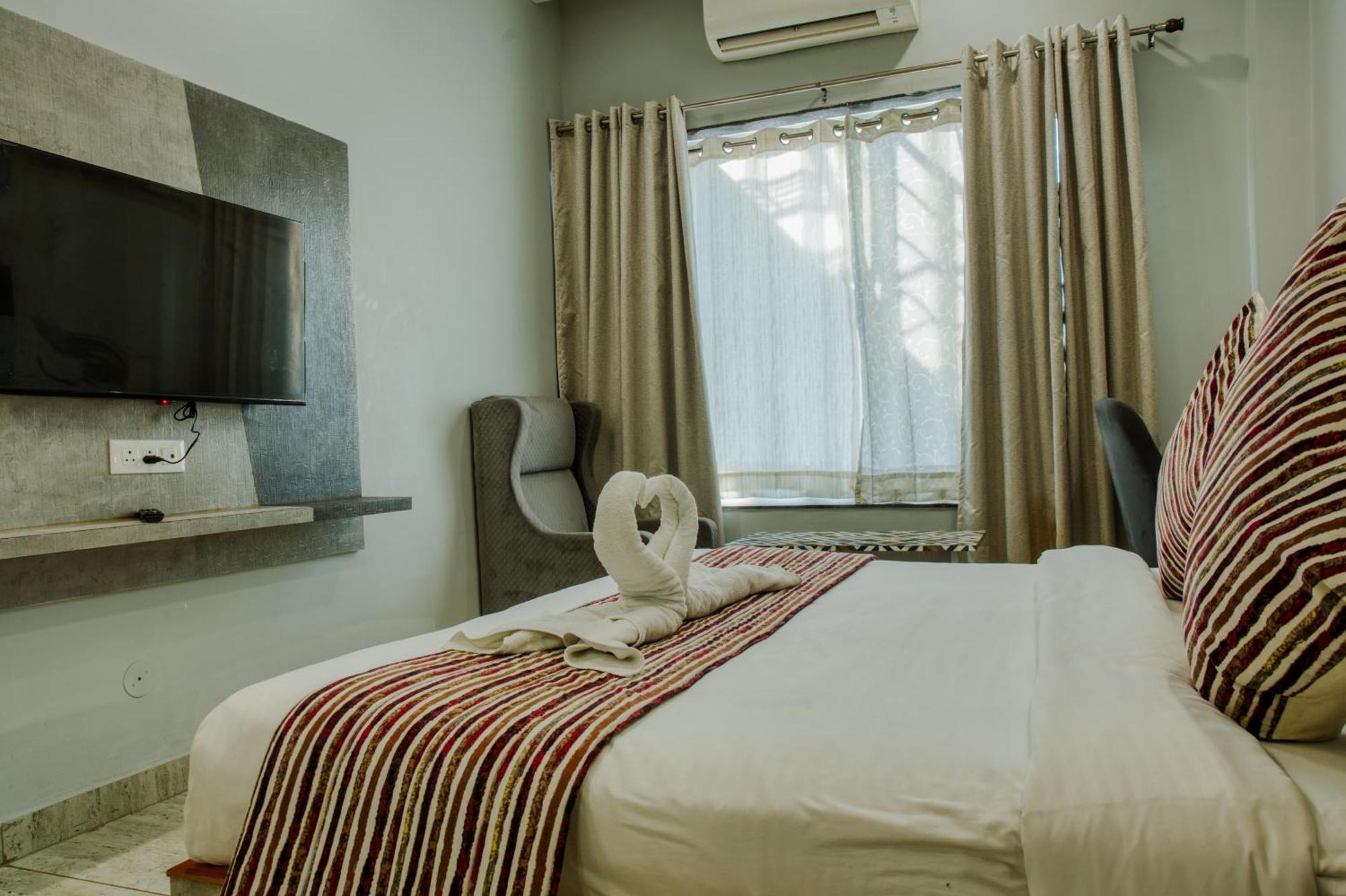 Hotel Vasdaa Grand 德拉敦 外观 照片