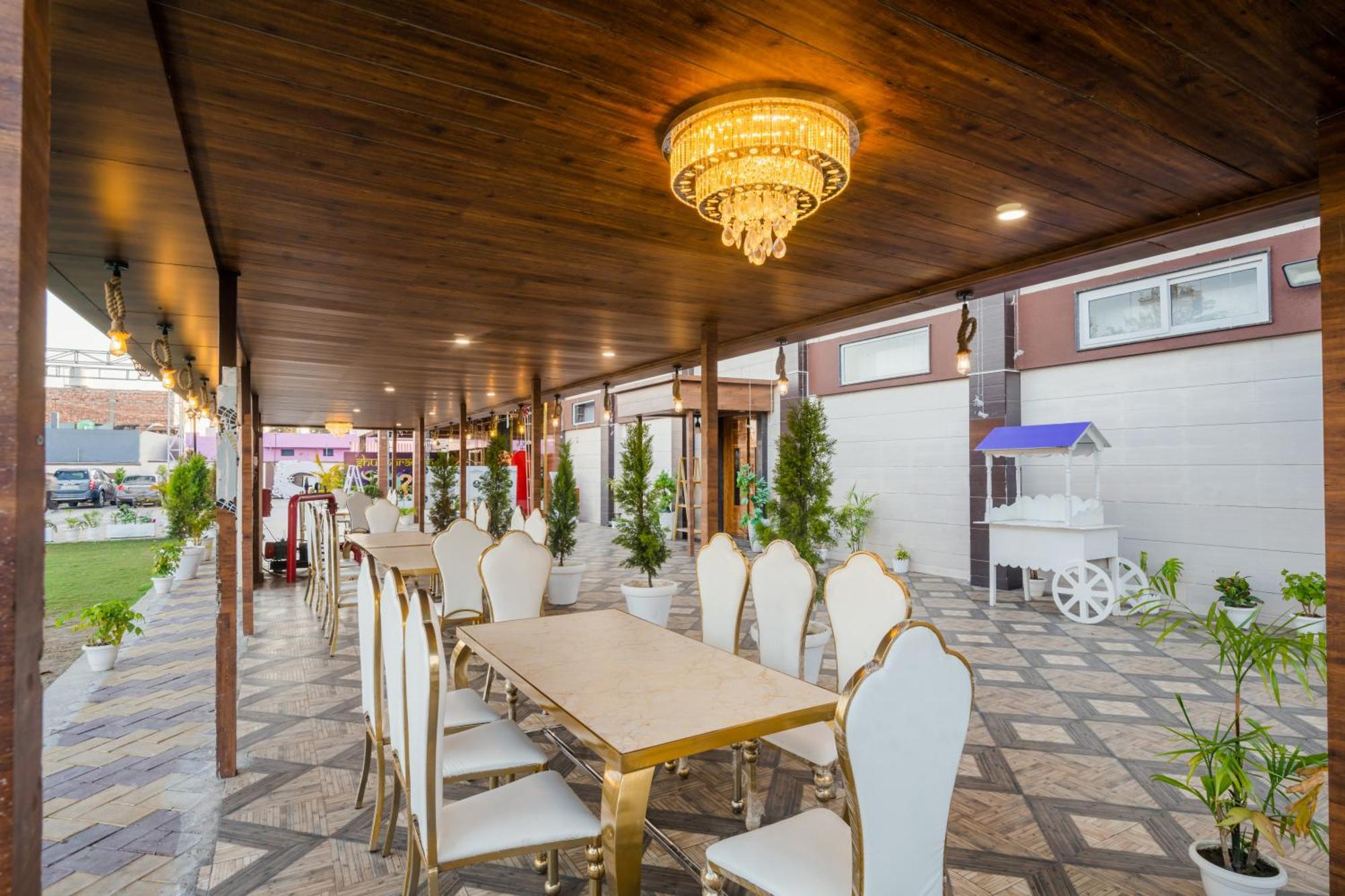 Hotel Vasdaa Grand 德拉敦 外观 照片